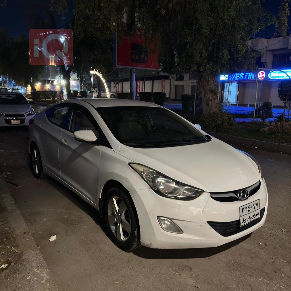 هیوندای ئەلەنترا